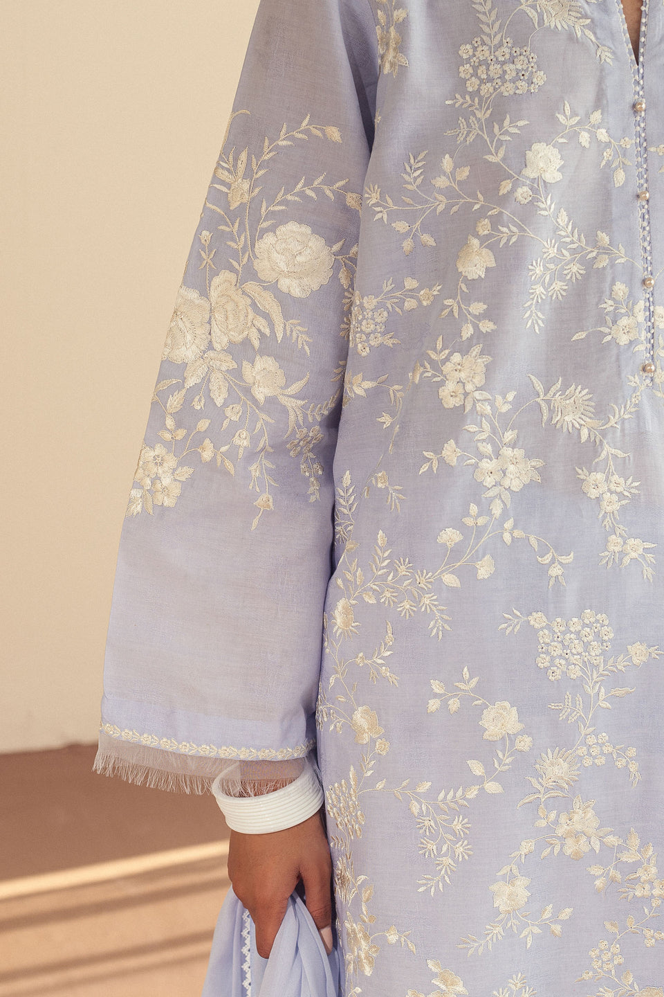 ZARA SHAHJAHAN CR25P0220