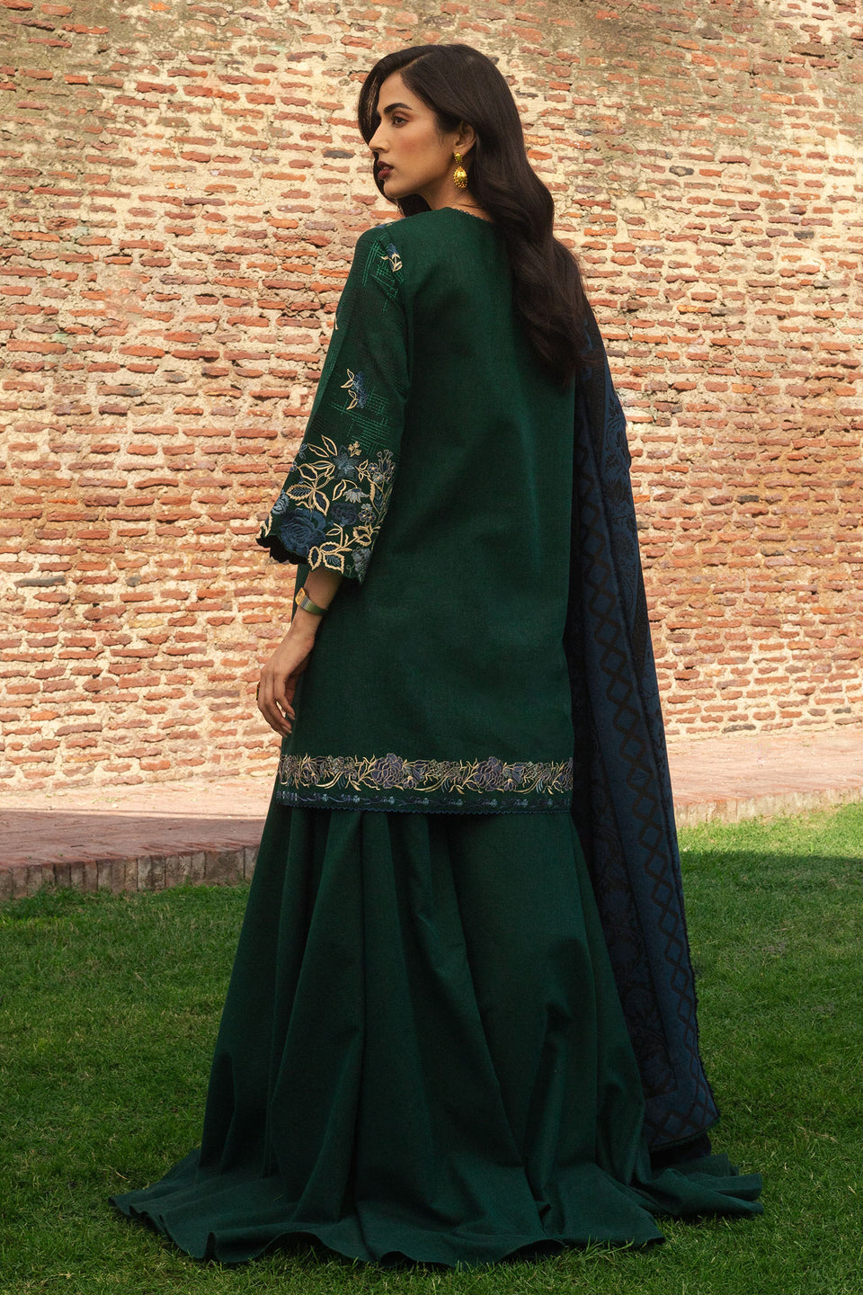 ZARA SHAHJAHAN MINA-D7