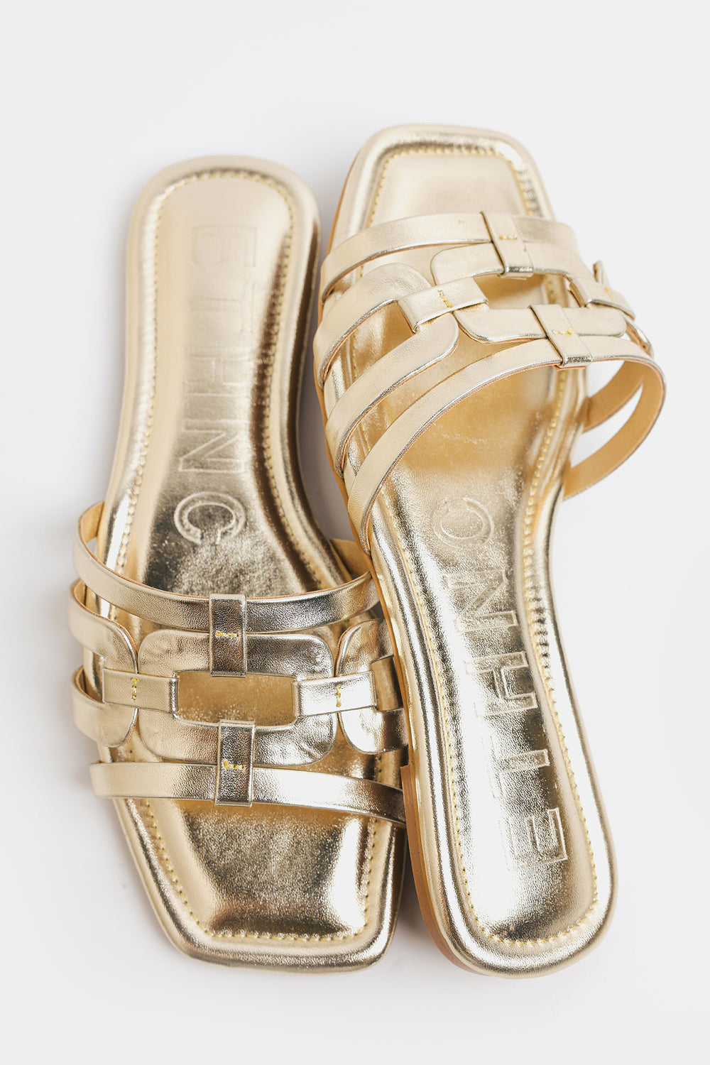 SANDAL