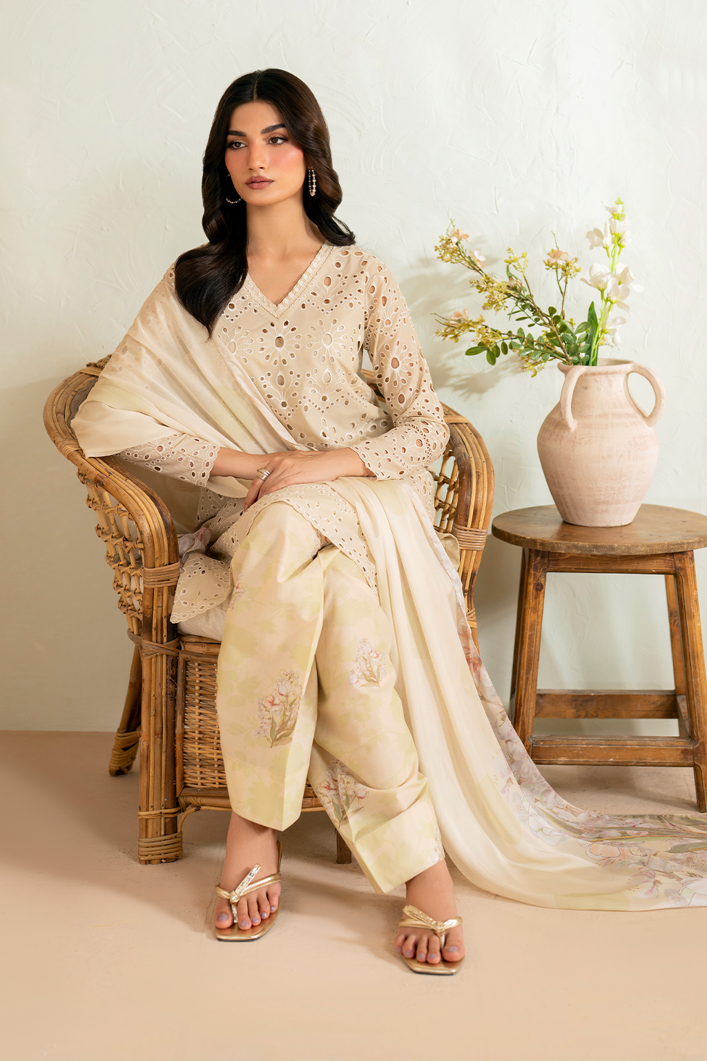 IZNIK UE-471 EMBROIDERED LAWN