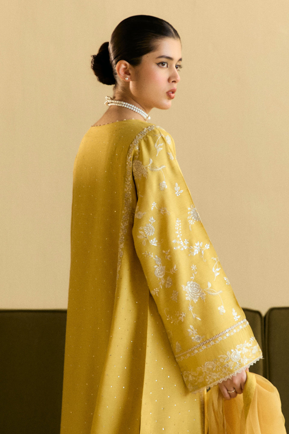 ZARA SHAHJAHAN ZR25F0221