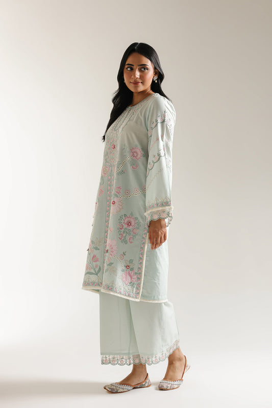 ETHNC WOMEN EMBROIDERED SUIT