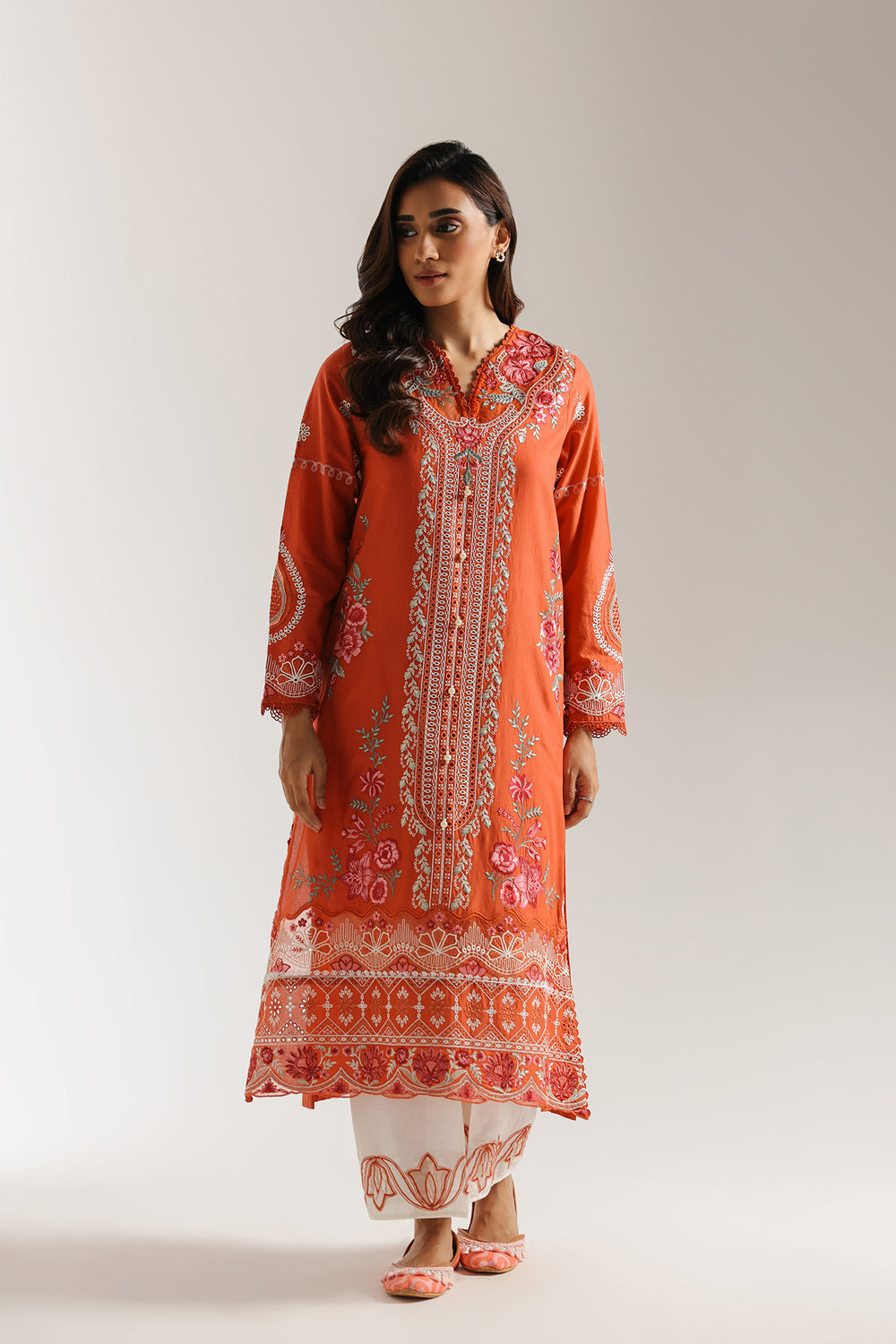 ETHNC WOMEN EMBROIDERED SUIT