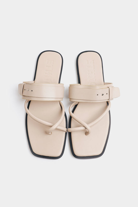 SANDAL
