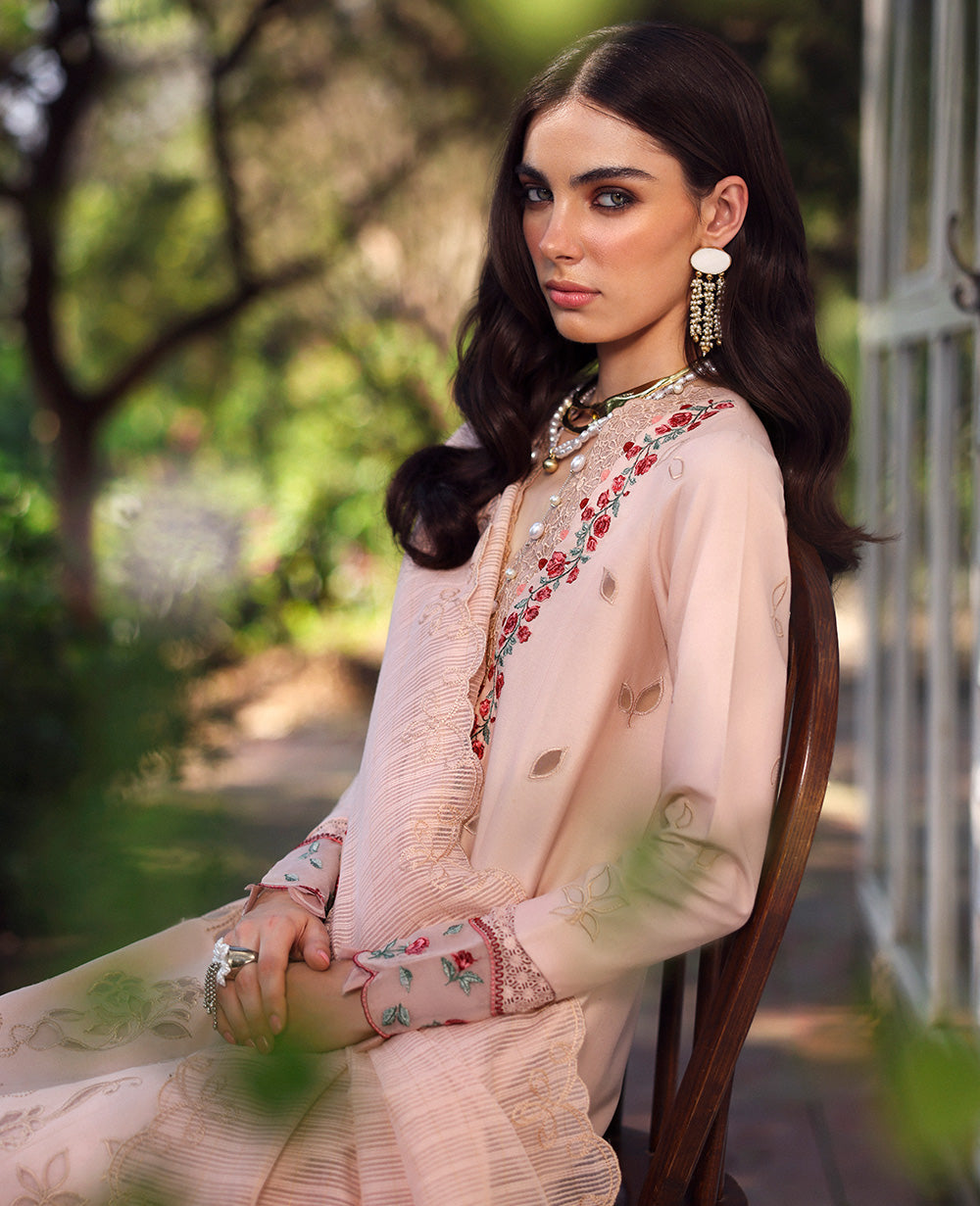 REPUBLICWOMENSWEAR M-140