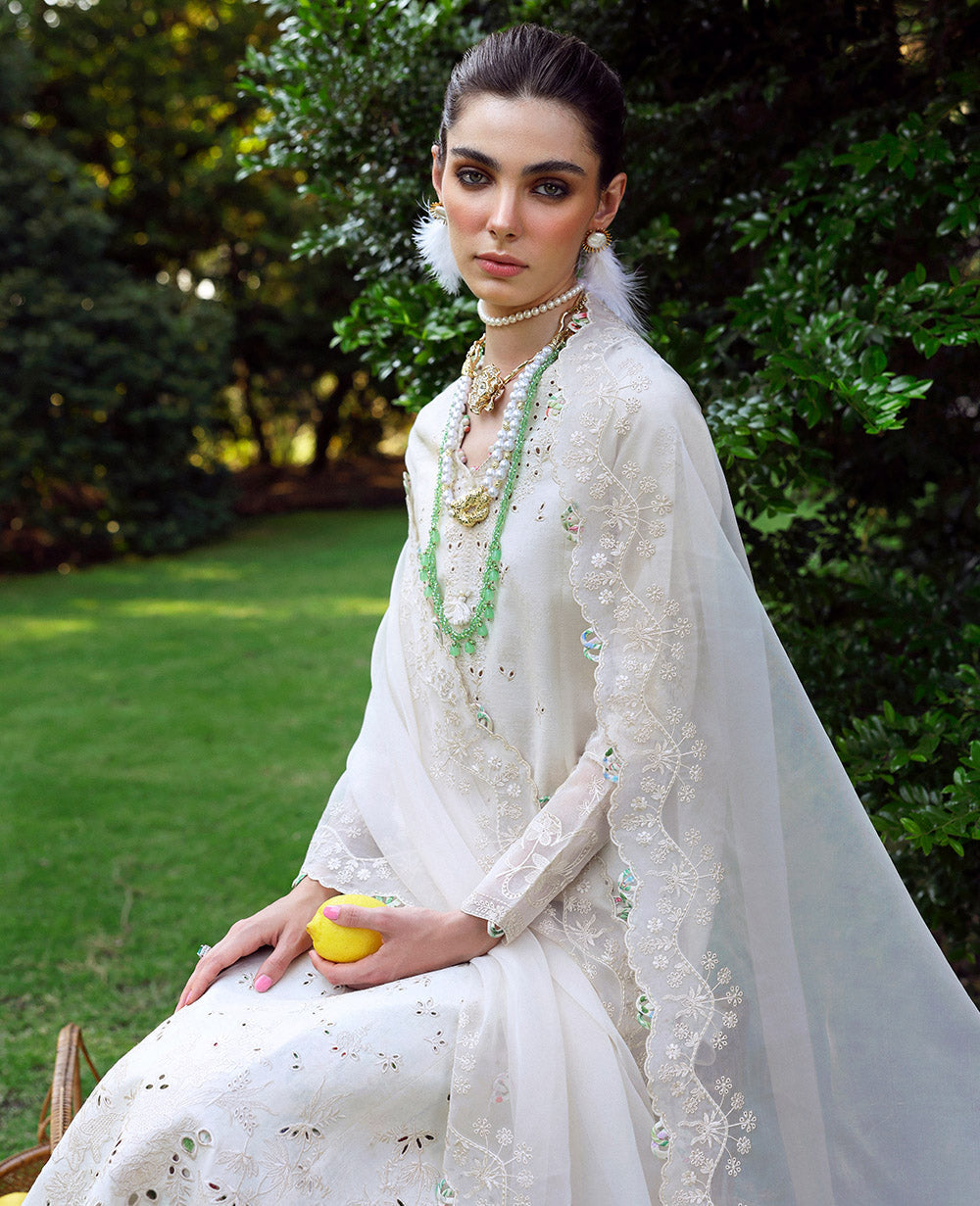 REPUBLICWOMENSWEAR M-143