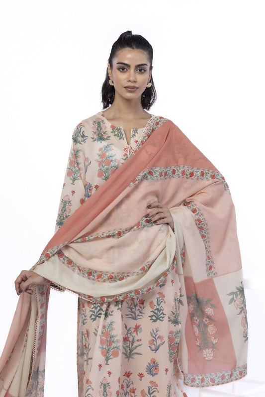 Printed | Lawn
Fabrics 3 Piece