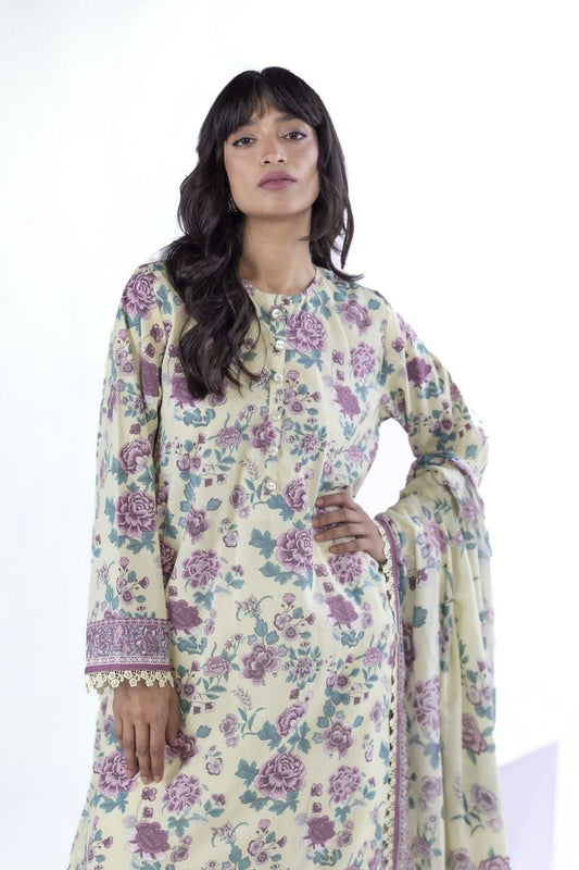Printed | Lawn
Fabrics 3 Piece
