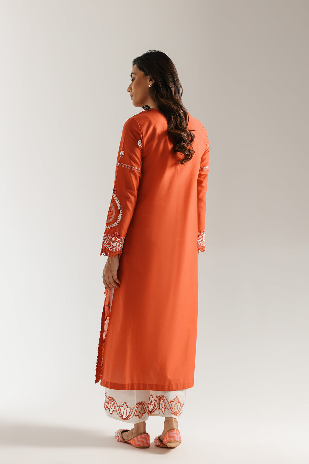 ETHNC WOMEN EMBROIDERED SUIT