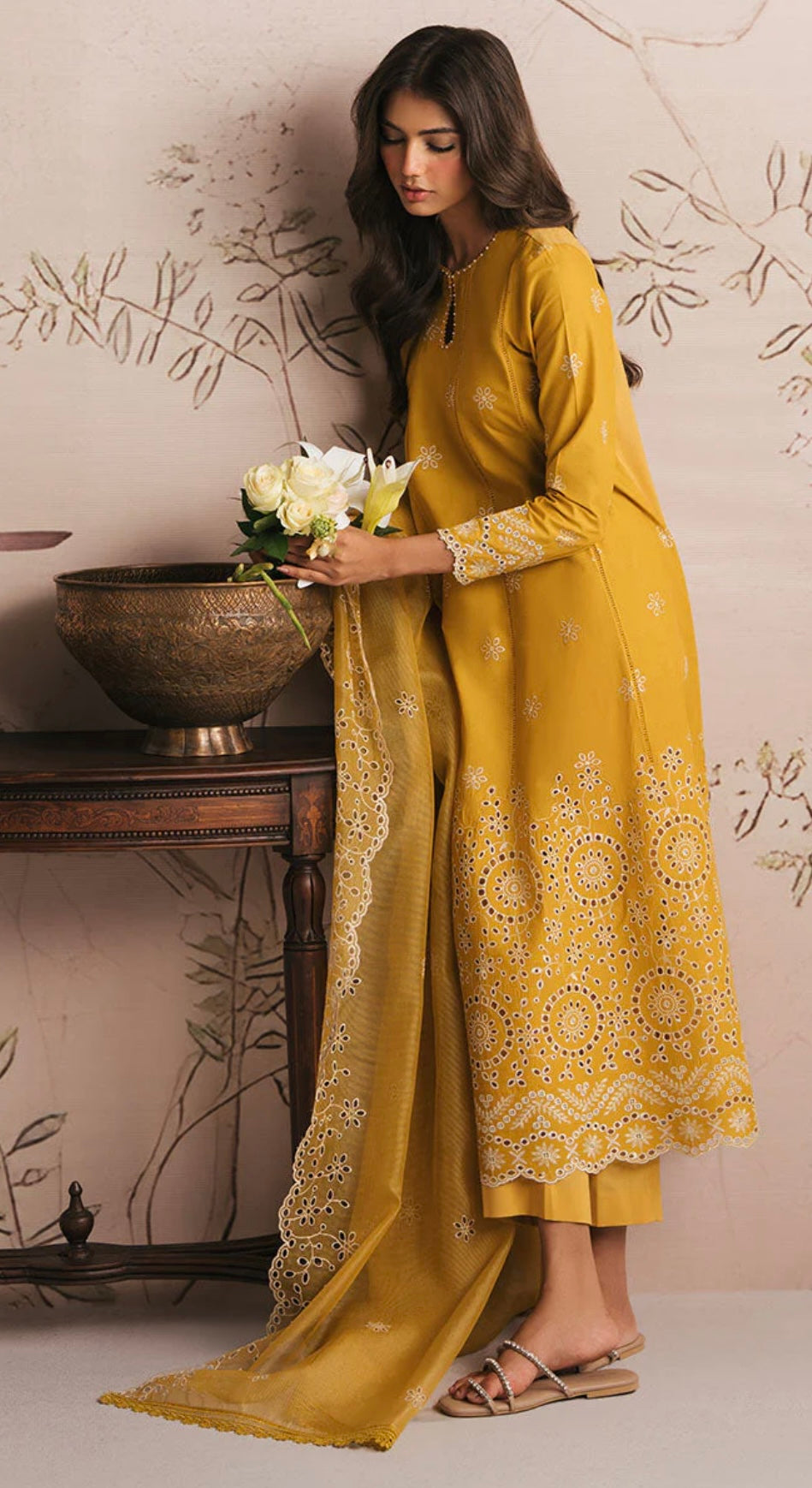 AMBER GLOW-3PC CHIKANKARI SUIT