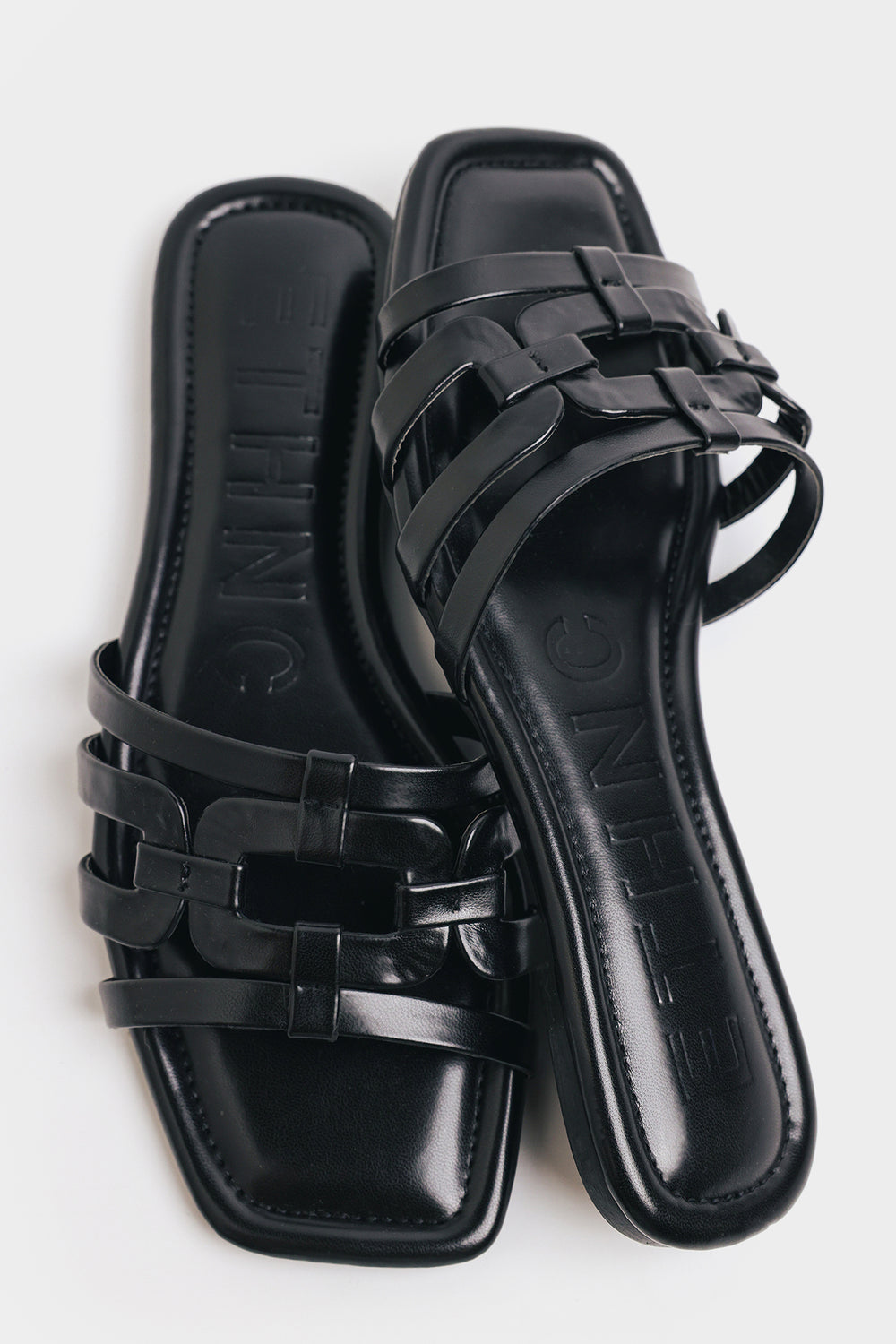 SANDAL