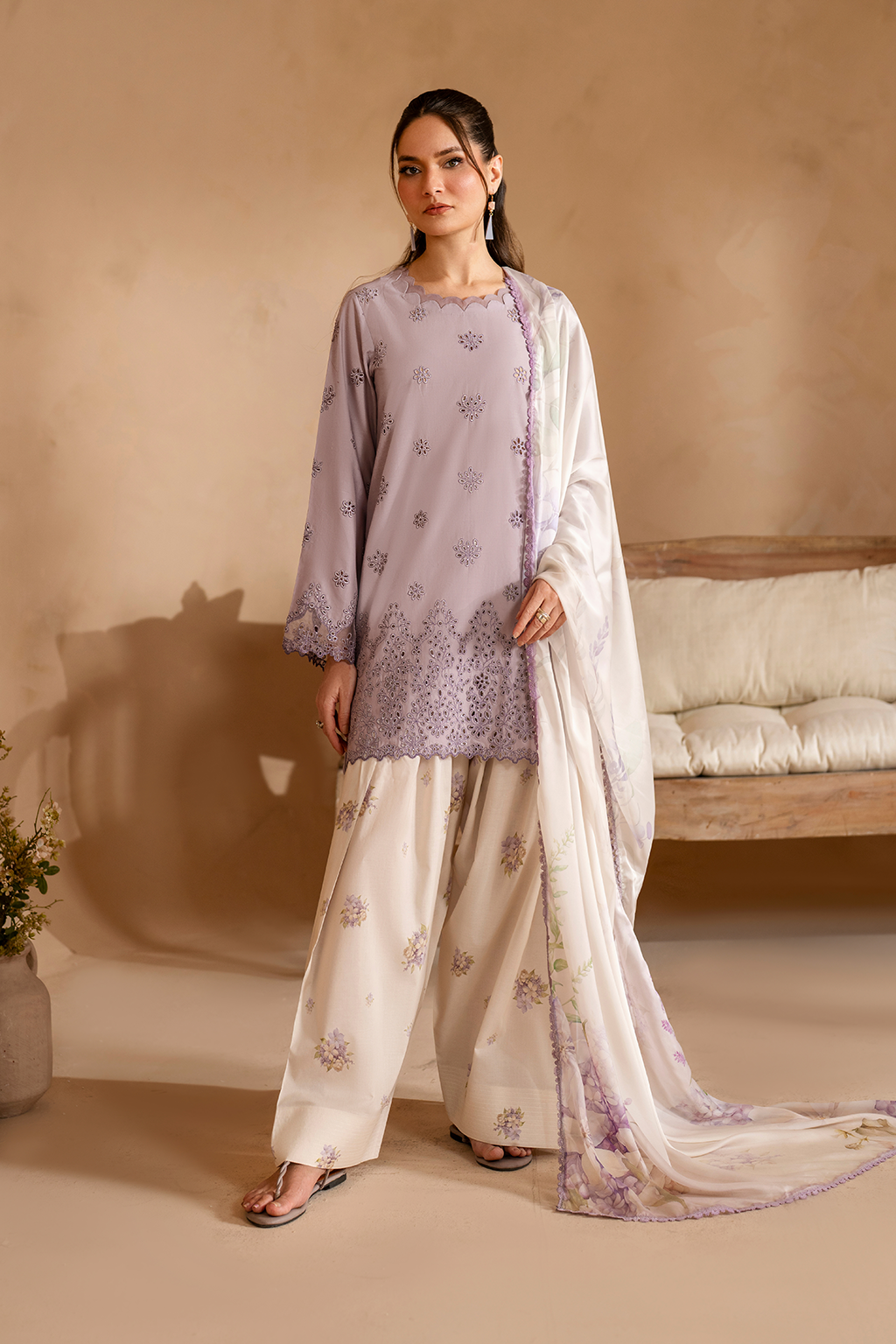 IZNIK UE-478 EMBROIDERED LAWN