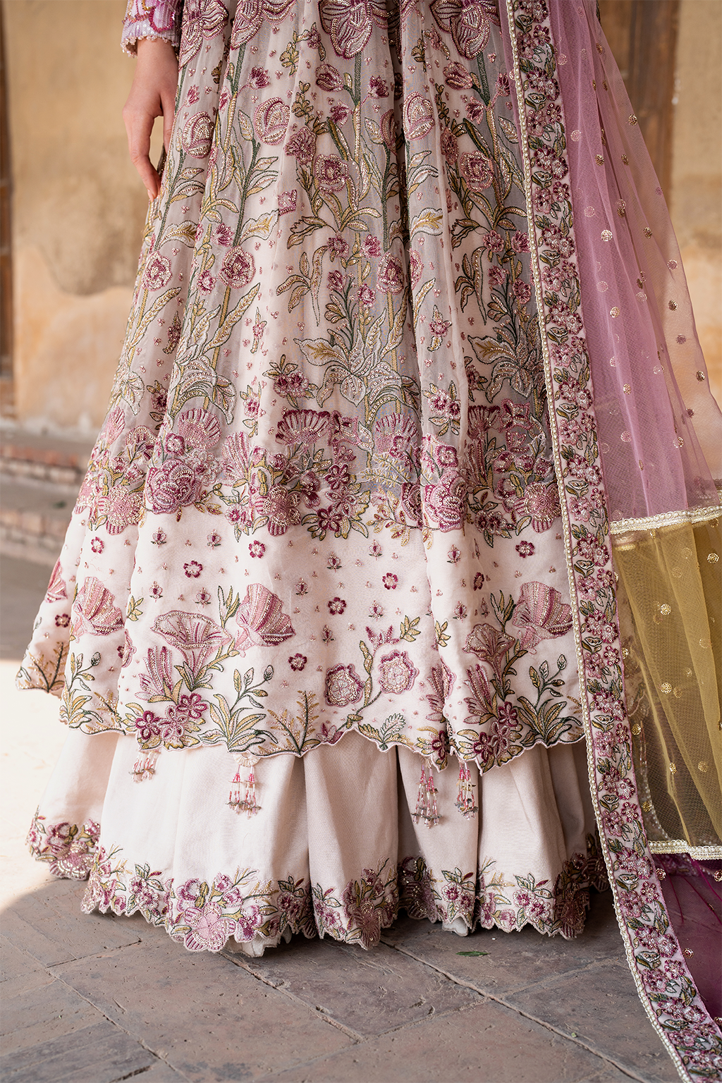 IZNIK ILC-08 EMBROIDERED PRINTED SILK