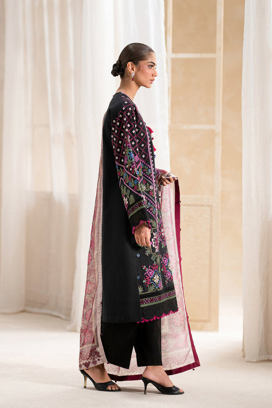 ETHNC WOMEN EMBROIDERED LAWN SUIT