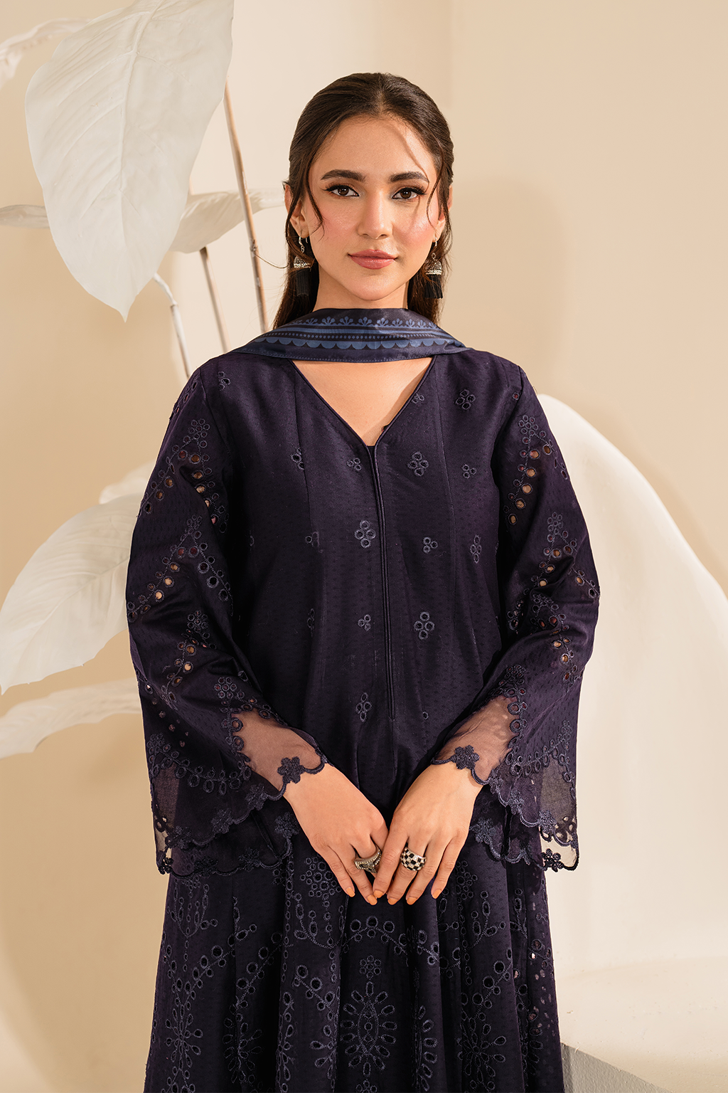 IZNIK UE-427 EMBROIDERED TEXTURED LAWN