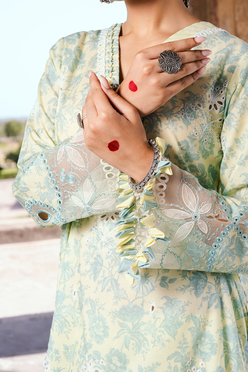 Embroidered Shirt Shalwar Dupatta - 0809