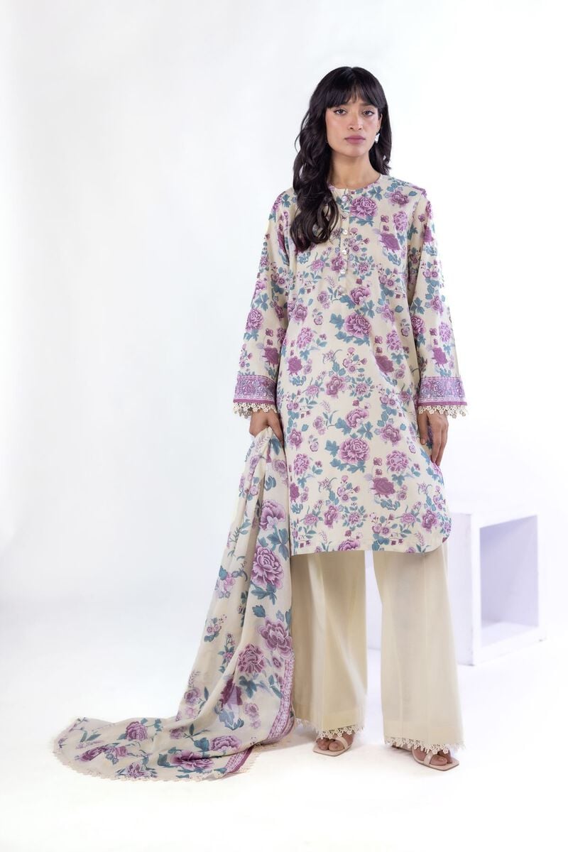 Printed | Lawn
Fabrics 3 Piece
