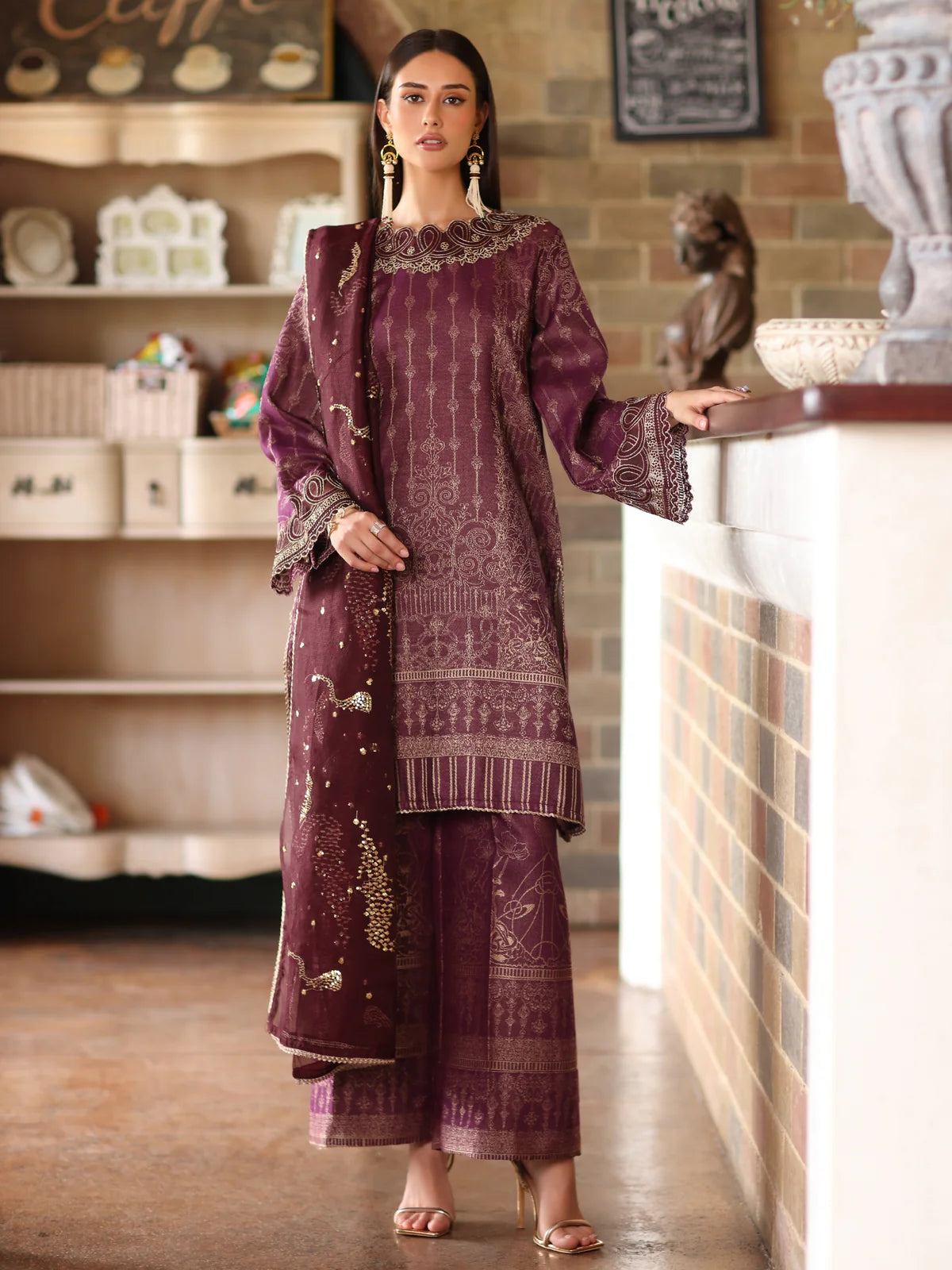 MJD-03 JACQUARD 3 PC
STITCHED