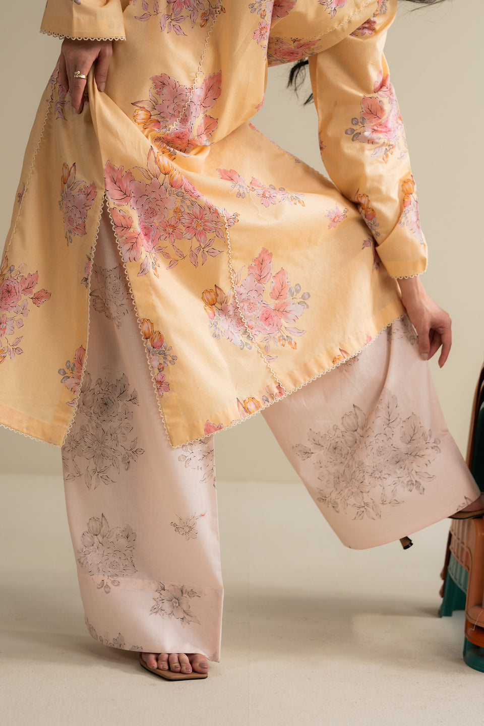 COCOBYZARASHAHJAHAN OVELA-1B