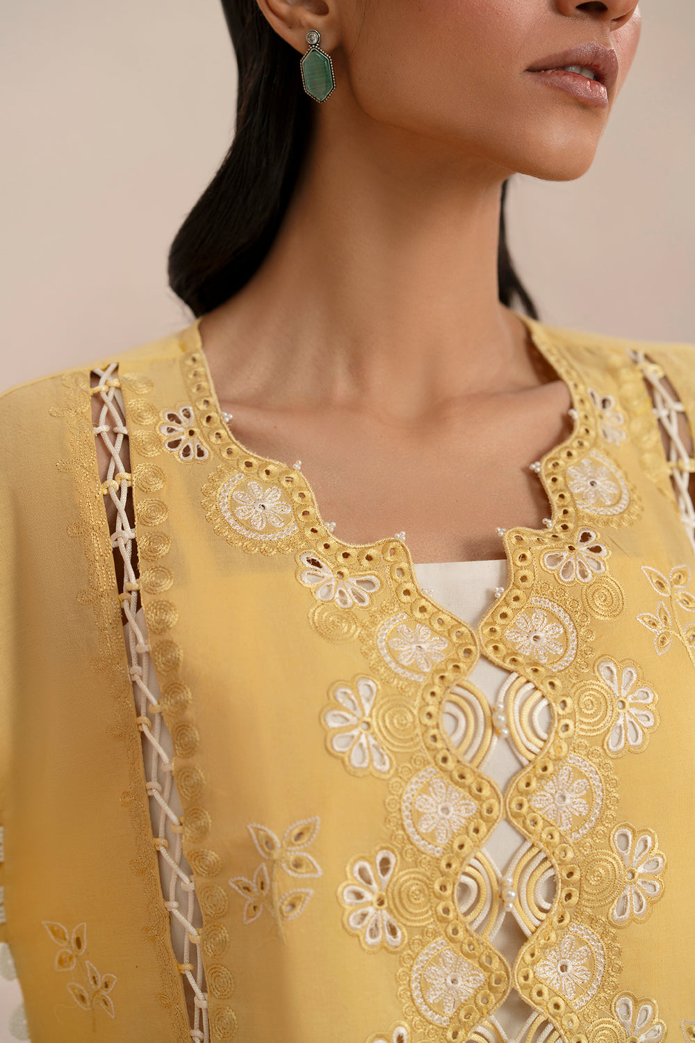 ETHNC WOMEN EMBROIDERED SUIT