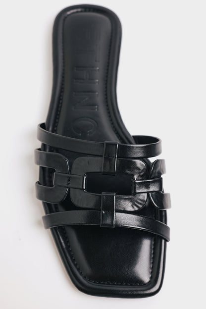 SANDAL