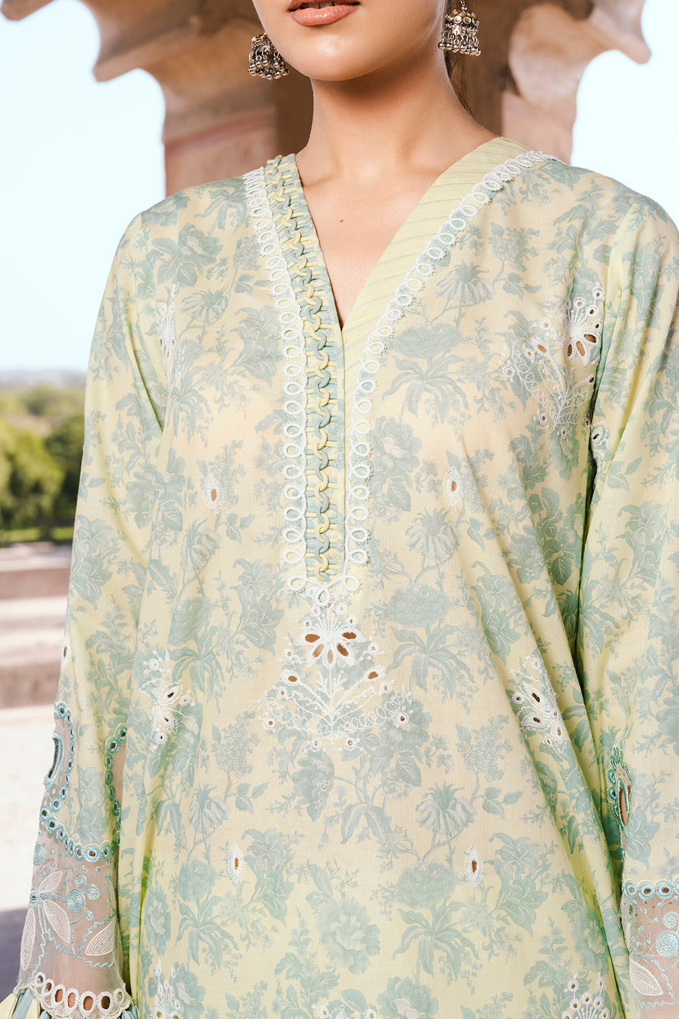 Embroidered Shirt Shalwar Dupatta - 0809
