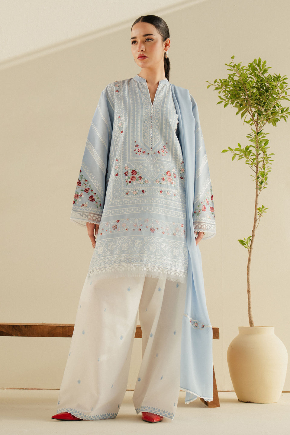 ZARA SHAHJAHAN CR25P0218