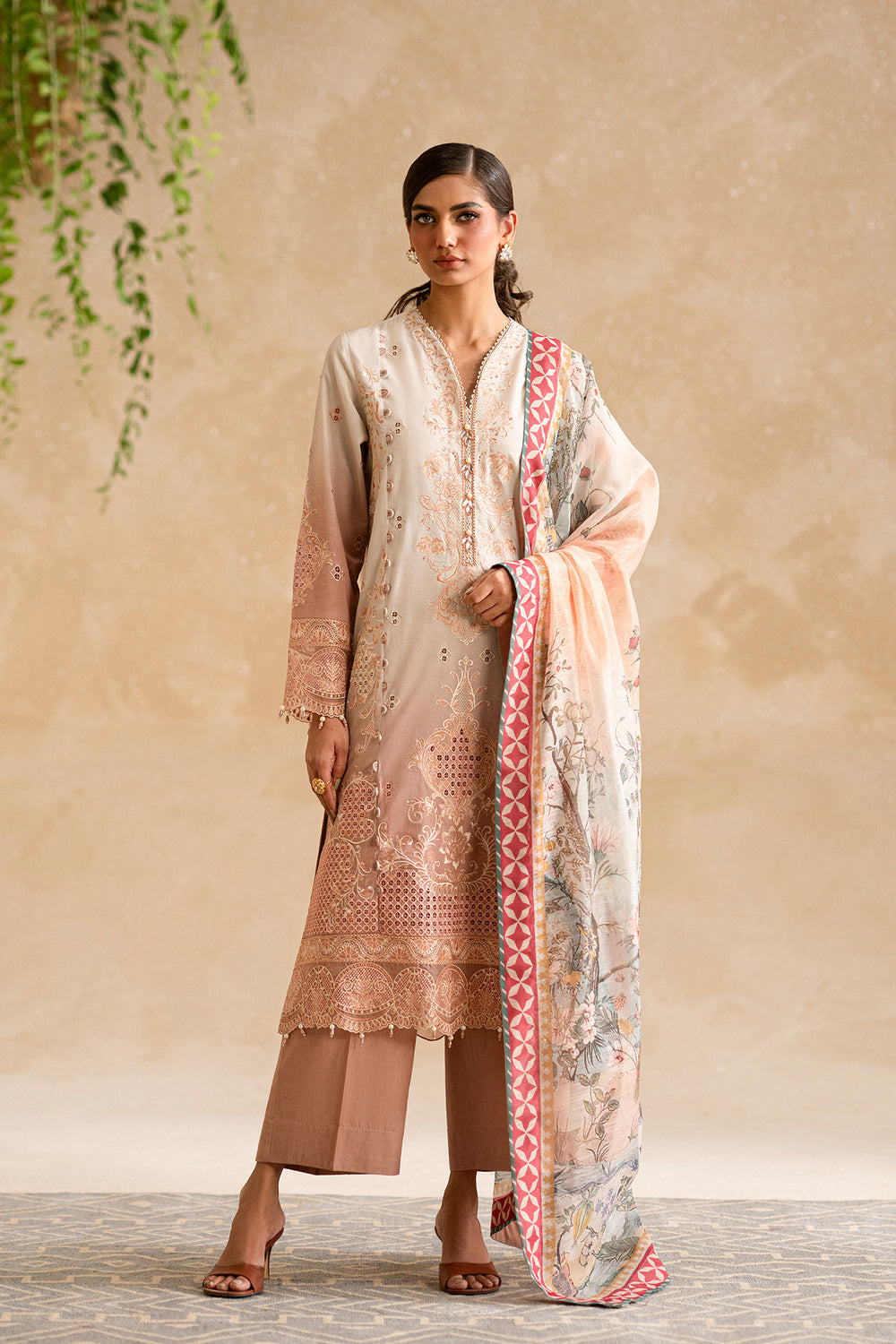 ETHNC WOMEN EMBROIDERED LAWN SUIT