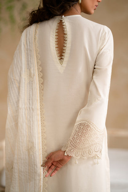 ETHNC WOMEN EMBROIDERED LAWN SUIT