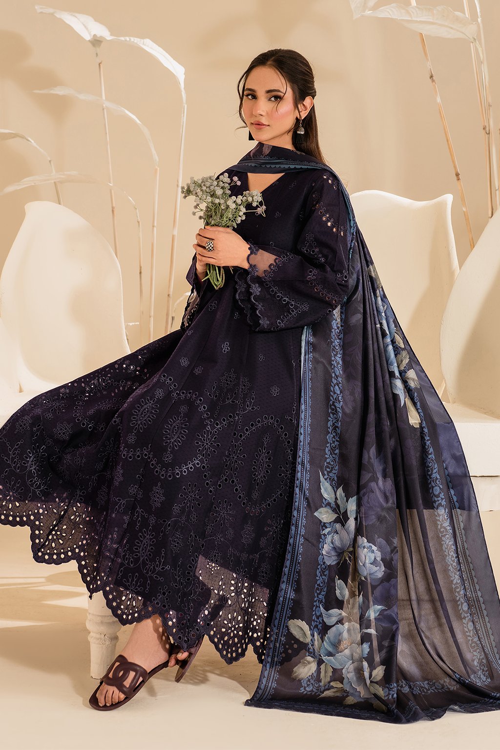 IZNIK UE-427 EMBROIDERED TEXTURED LAWN