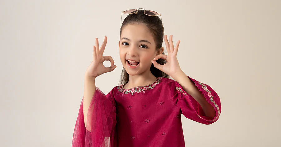 MARIAB GIRLS 3 Piece Embroidered Lawn Suit