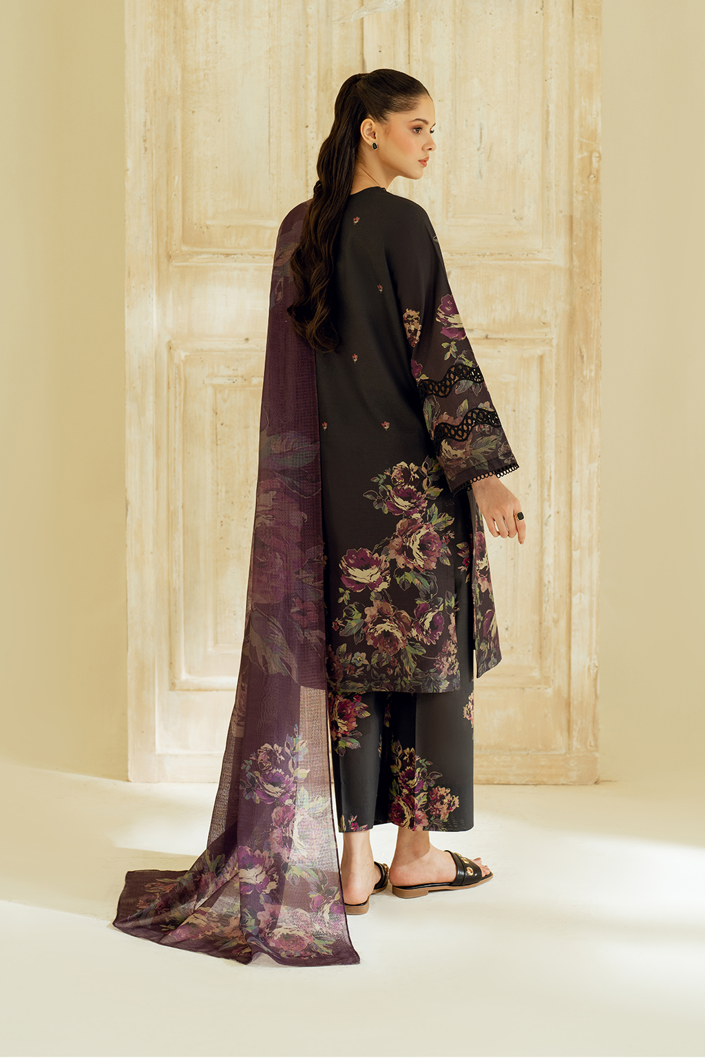 IZNIK UE-449 PRINTED LAWN