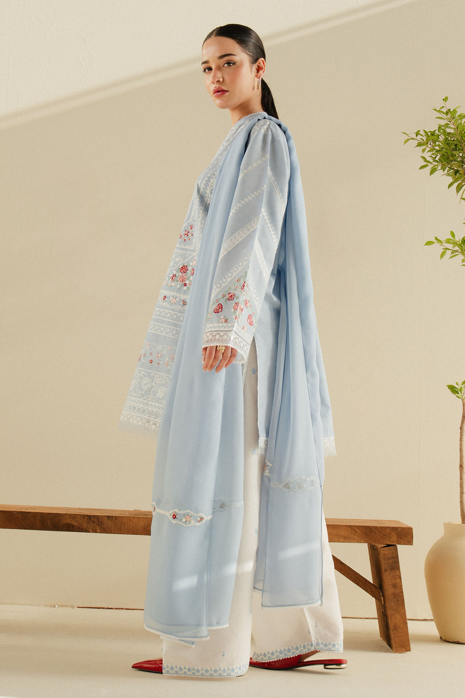 ZARA SHAHJAHAN CR25P0218