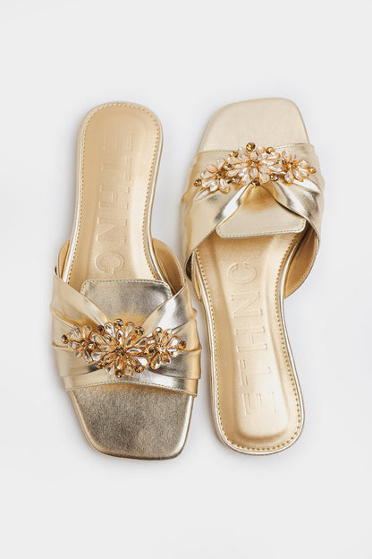 SANDAL