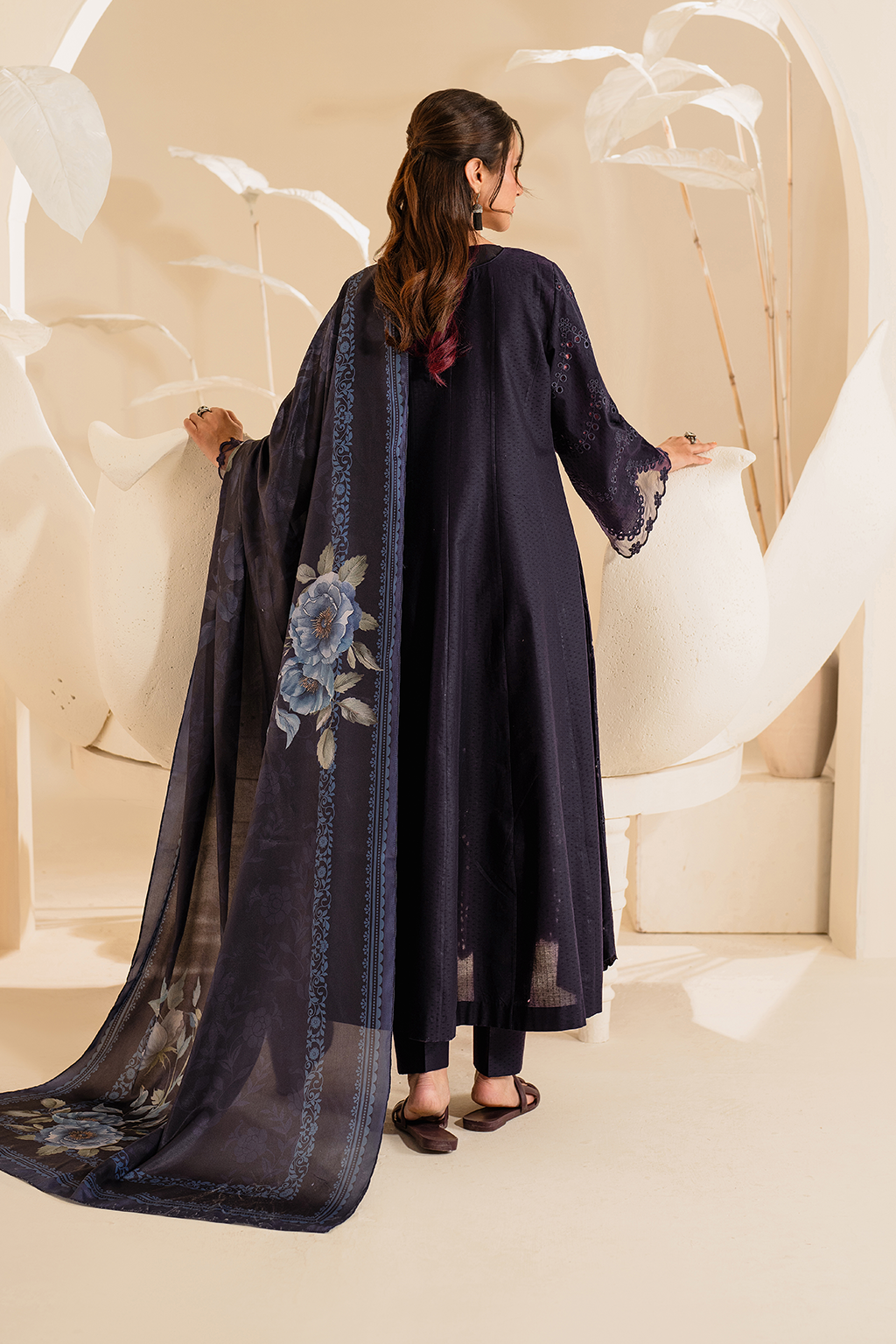 IZNIK UE-427 EMBROIDERED TEXTURED LAWN