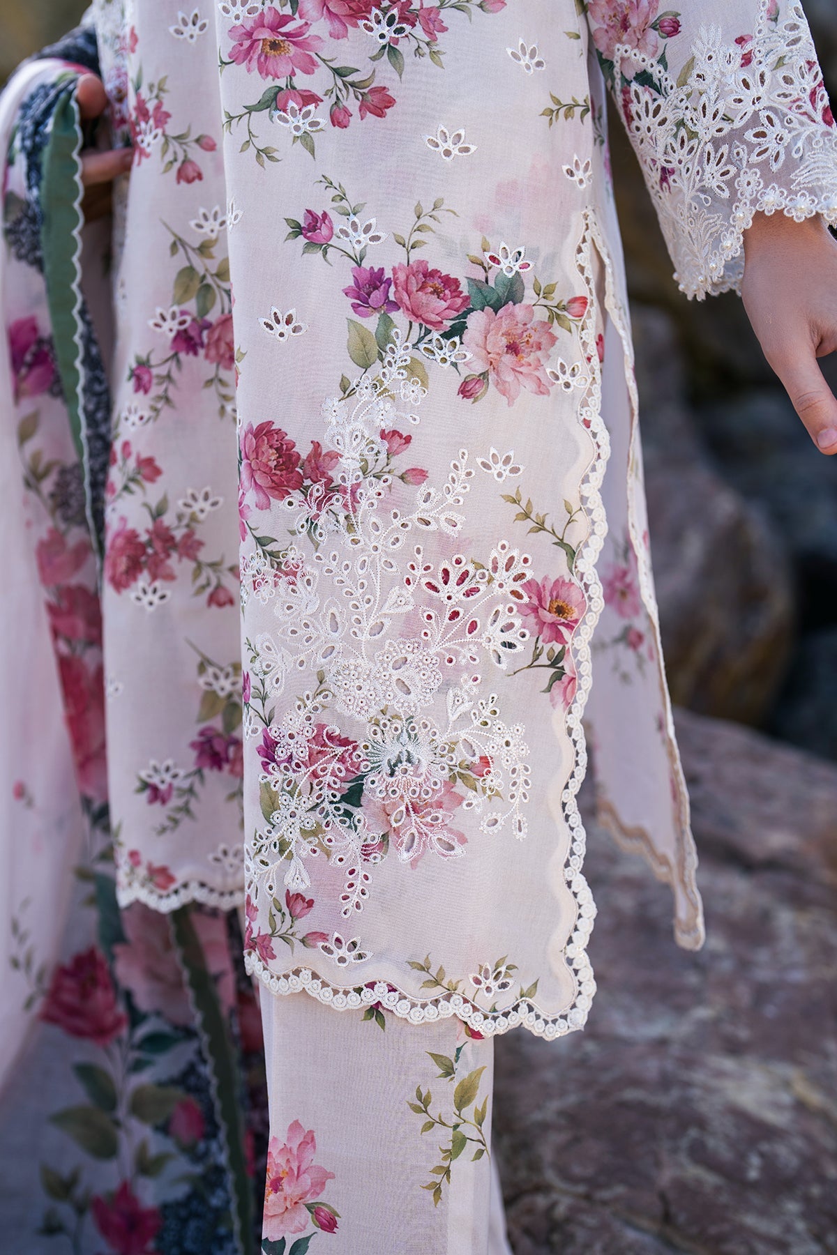 Baroque Woman unstitched
