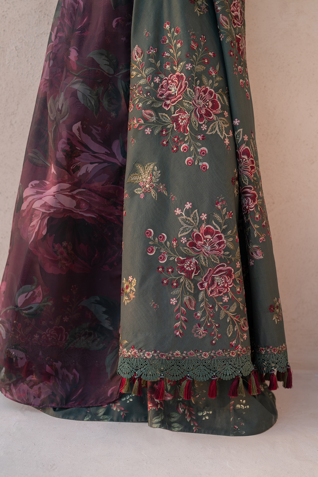 IZNIK EFL-11 EMBROIDERED LAWN