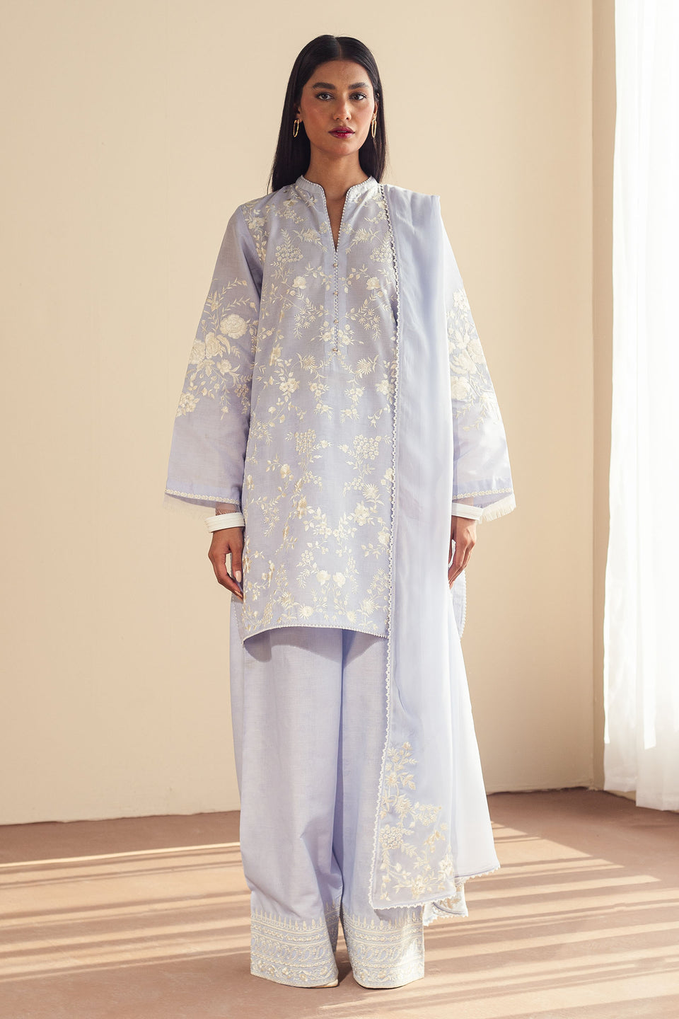 ZARA SHAHJAHAN CR25P0220