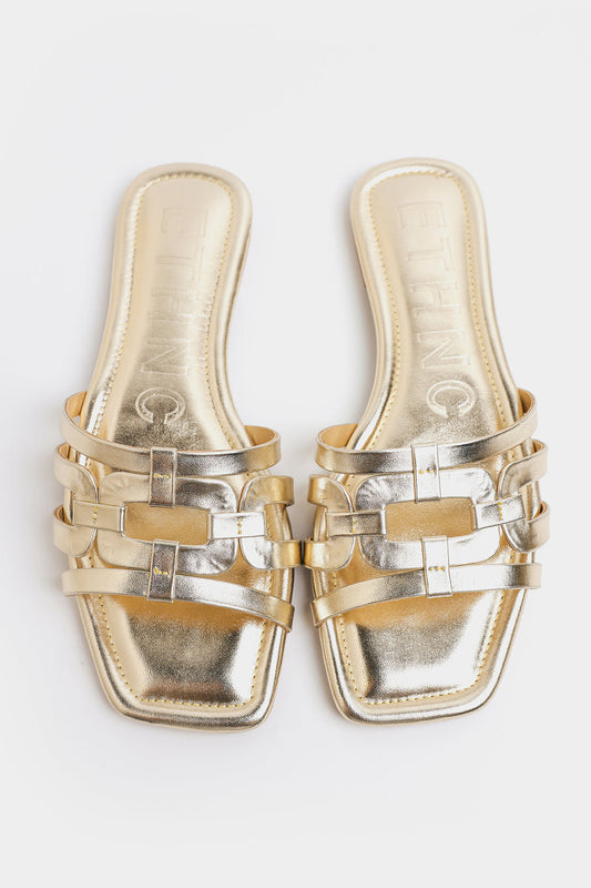 SANDAL