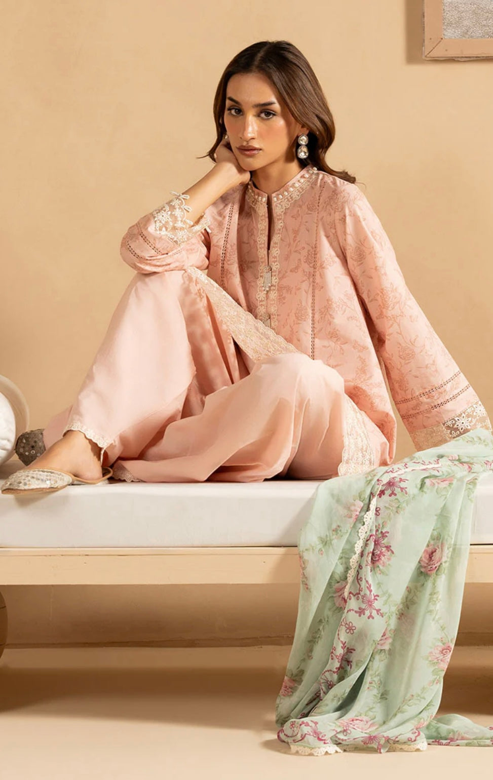 ROSE BLEND- 3PC EMBROIDERED LAWN SUIT