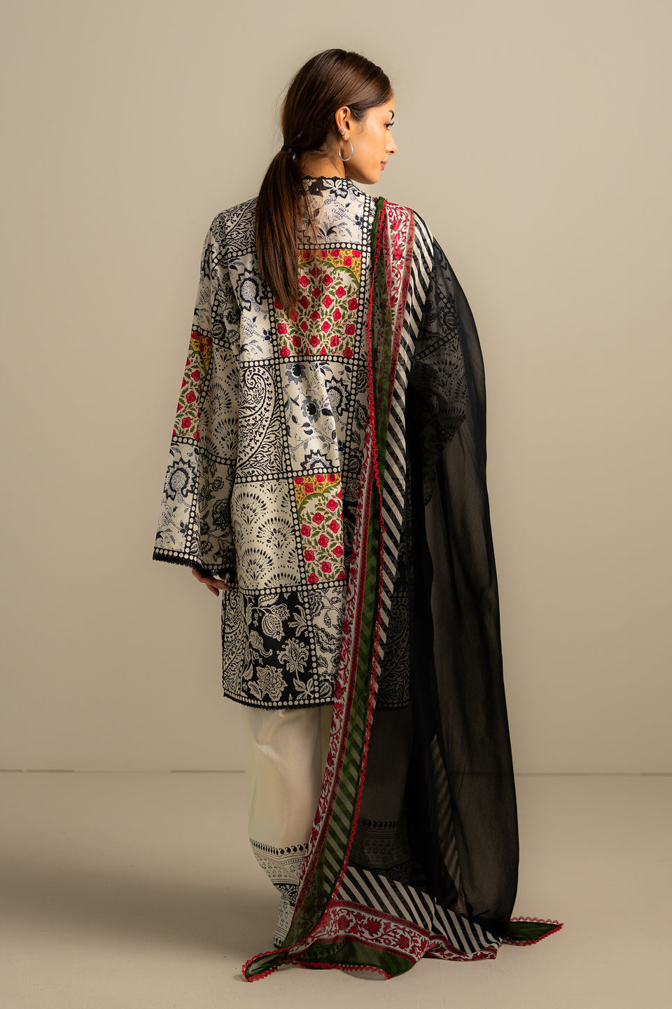 COCOBYZARASHAHJAHAN

ELRA-8B