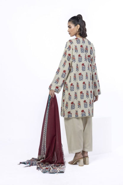 Printed | Lawn
Fabrics 3 Piece