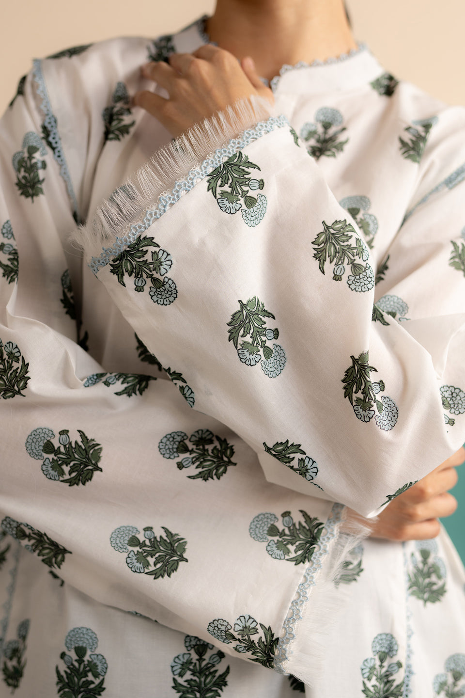 COCOBYZARASHAHJAHAN

ZOFI-4B