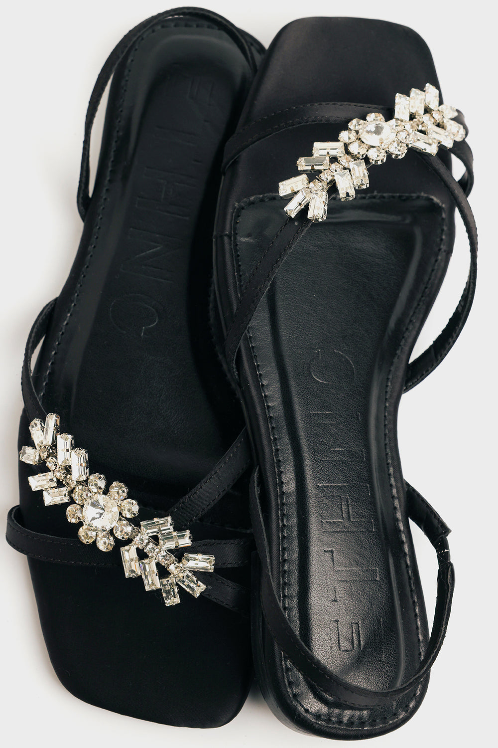SANDAL