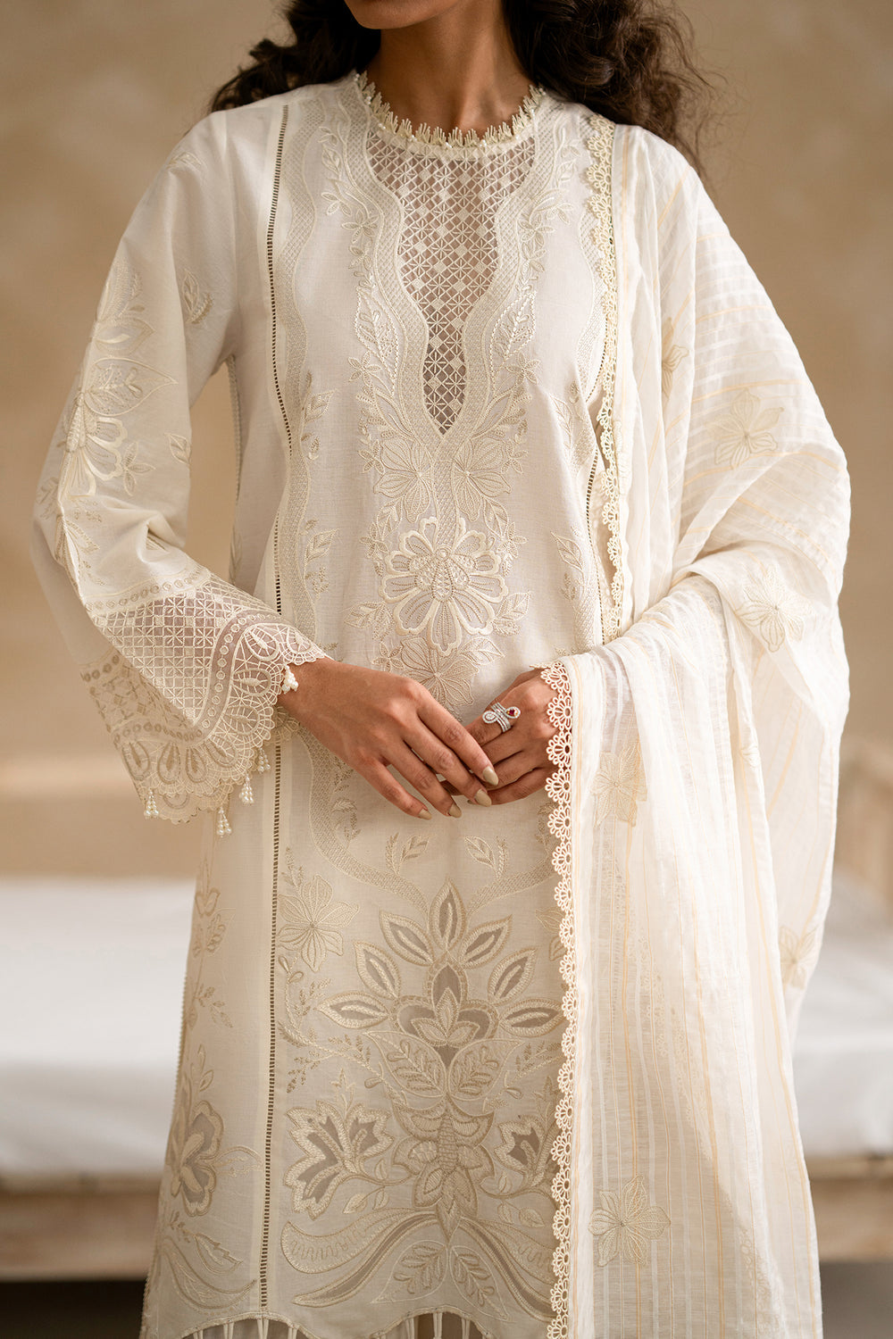 ETHNC WOMEN EMBROIDERED LAWN SUIT