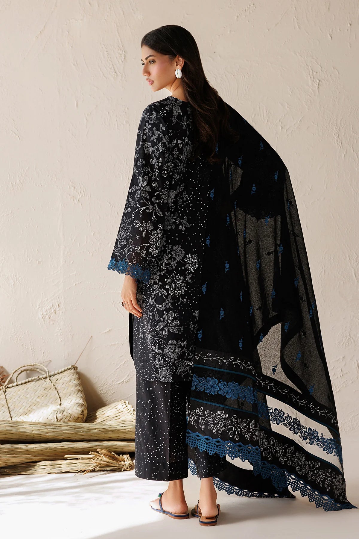 EMBROIDERED LAWN SF-4518
