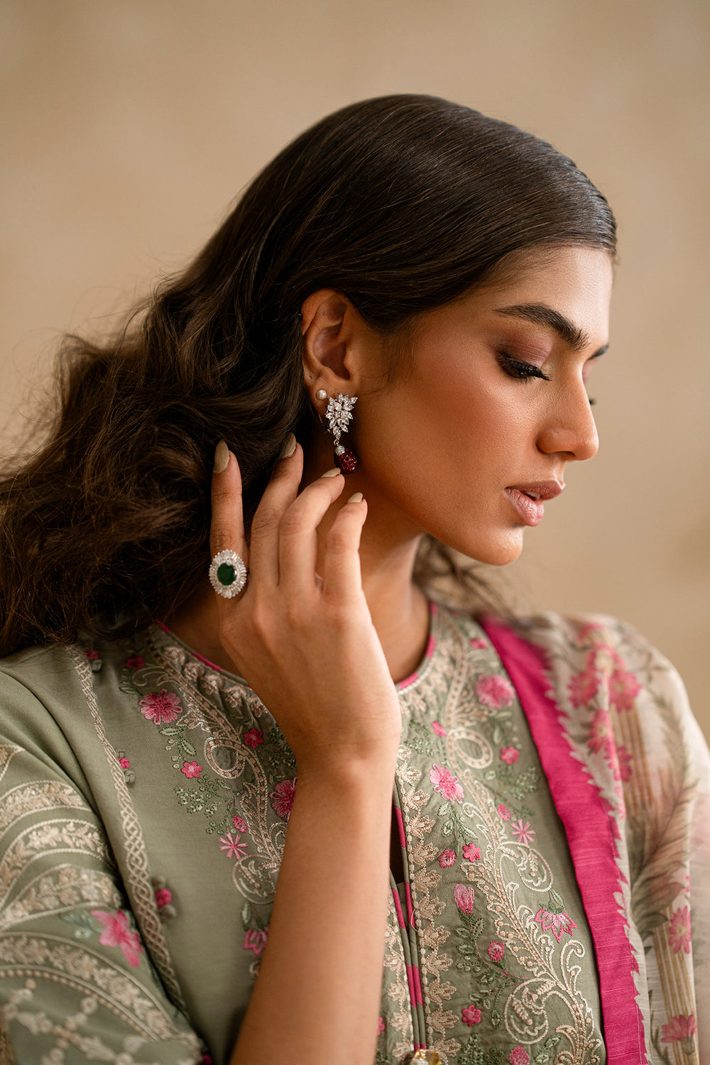 ETHNC WOMEN EMBROIDERED LAWN SUIT