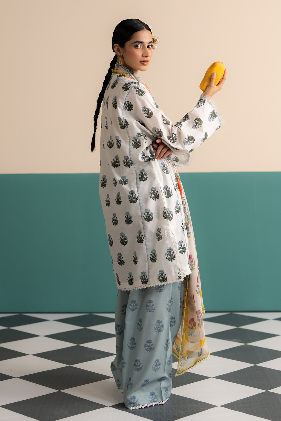 COCOBYZARASHAHJAHAN

ZOFI-4B
