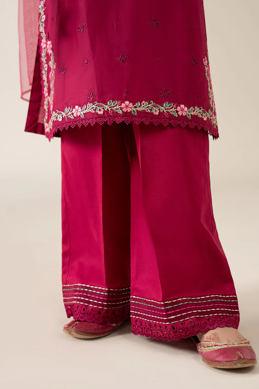 MARIAB GIRLS 3 Piece Embroidered Lawn Suit