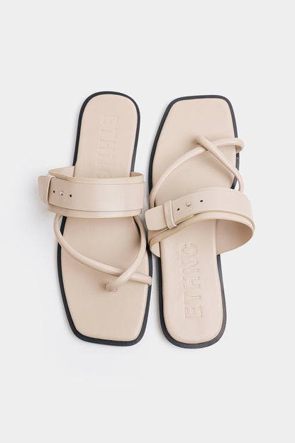 SANDAL